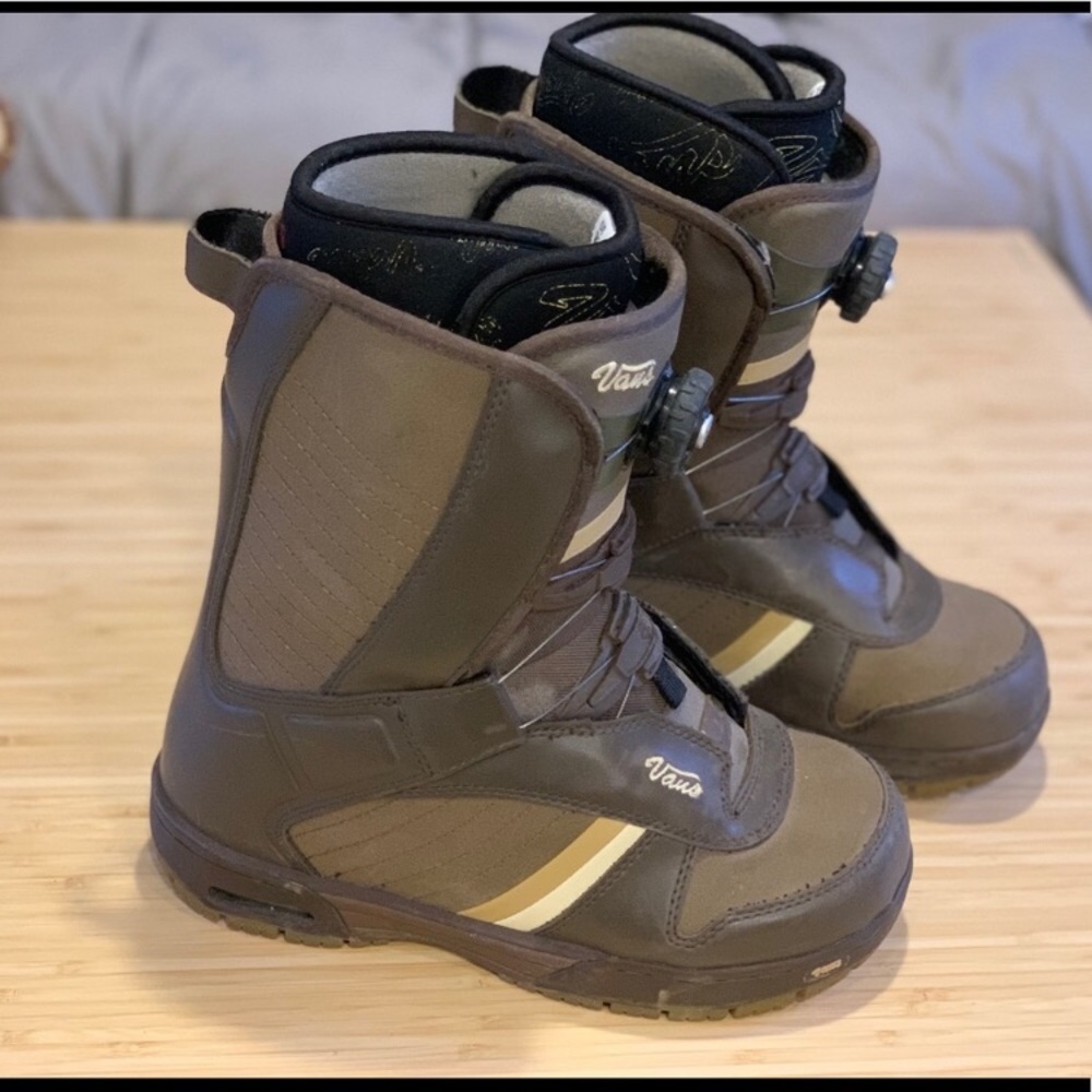 Vans encore women’s snowboard boots